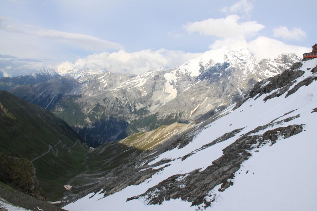 Hotel Genziana Passo Stelvio Buitenkant foto