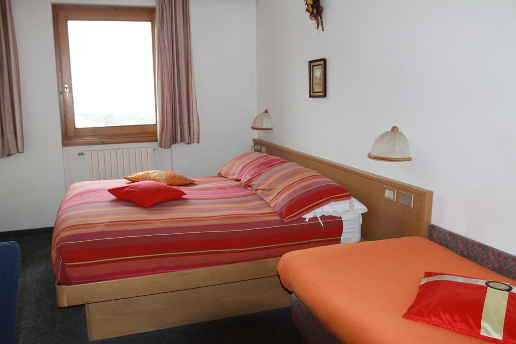 Hotel Genziana Passo Stelvio Buitenkant foto