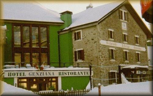 Hotel Genziana Passo Stelvio Buitenkant foto